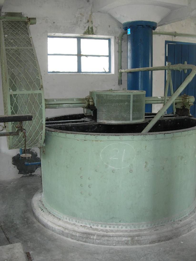 lime mixing tank